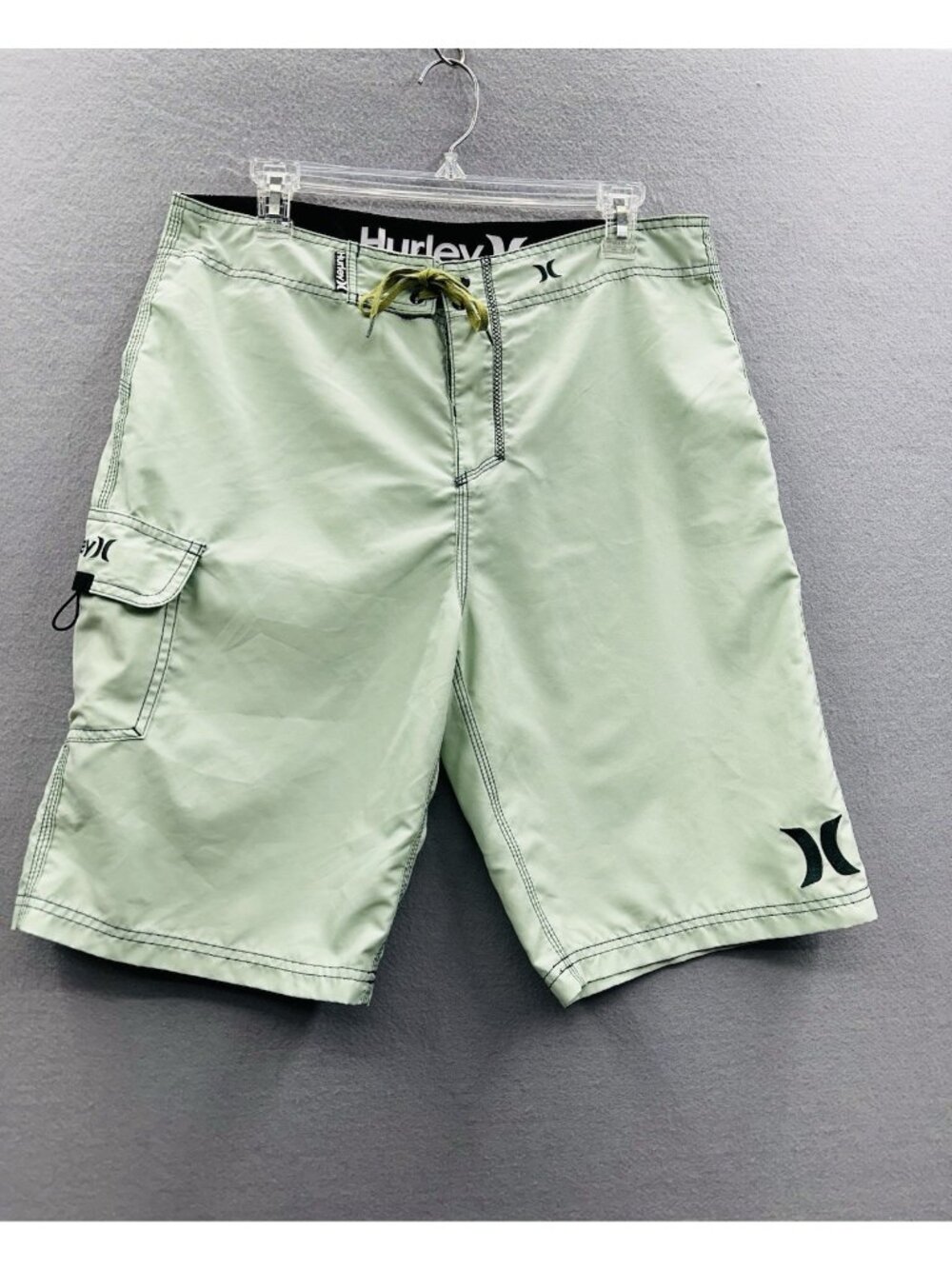 Hurley Board Shorts Men 32 Pale Green Cargo Pocket Swim Trunks Beach Surf Swim